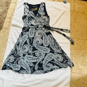 Brand New Tommy Hilfinger Ladies summer dress size Small